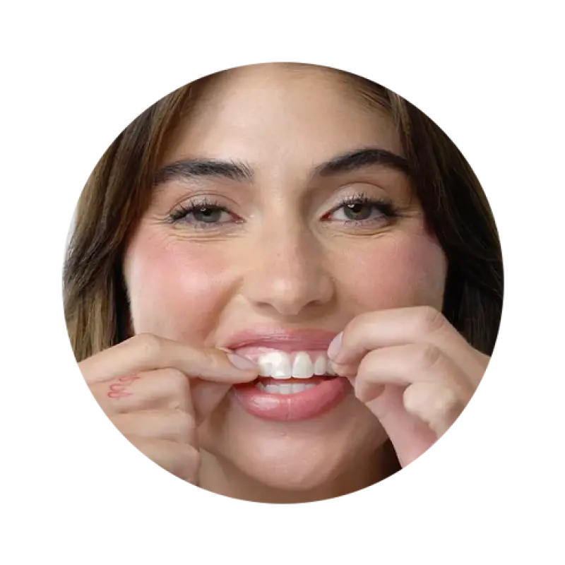 MOON ORAL BEAUTY Platinum Pro Glow Teeth Whitening Device