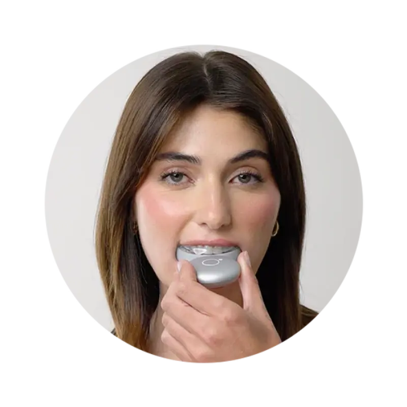 MOON ORAL BEAUTY Platinum Pro Glow Teeth Whitening Device