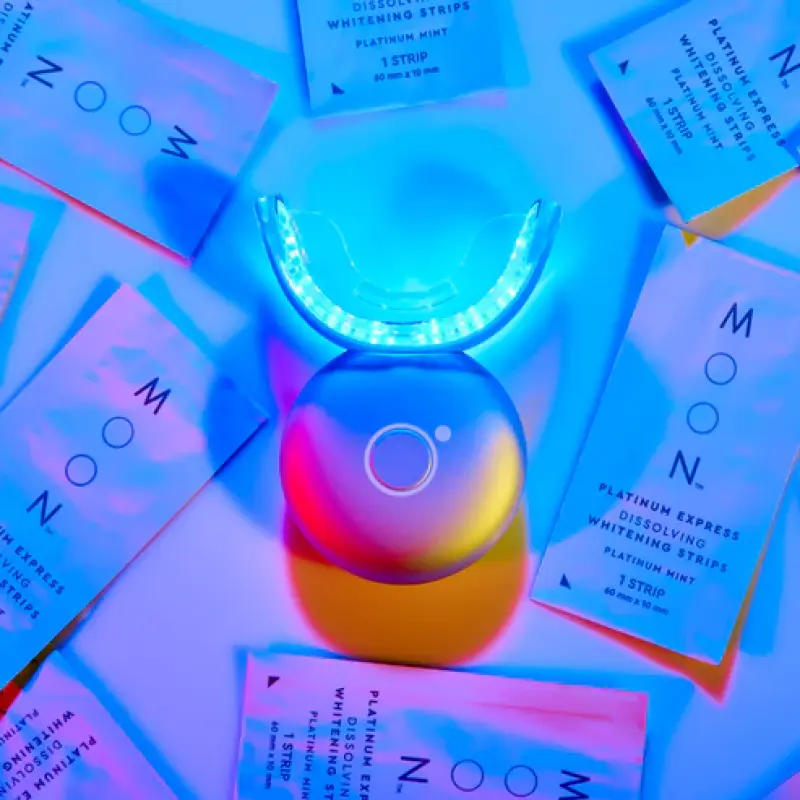 MOON ORAL BEAUTY Platinum Pro Glow Teeth Whitening Device
