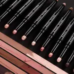 Bobbi Brown  Dual-Ended Long-Wear Waterproof Cream Eyeshadow Stick