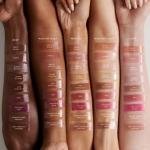 Fenty Beauty Gloss Bomb Universal Lip Luminizer -Riri
